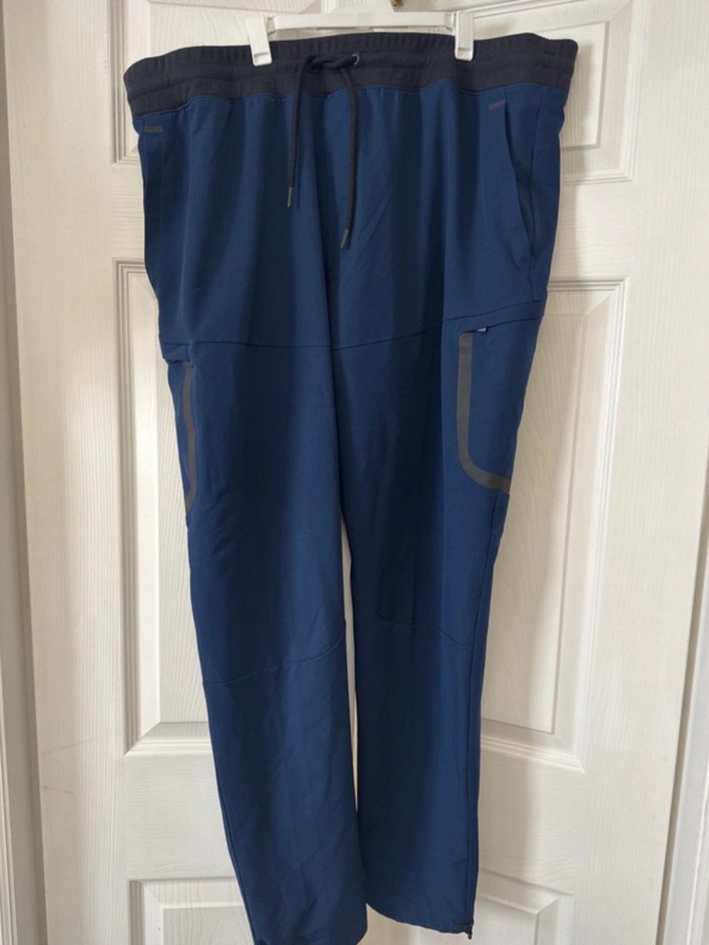 Under Armour Blue Men's Performance Joggers with Contrast Waistband